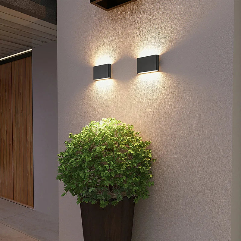 The Modern Outdoor Up-Down Wall Light